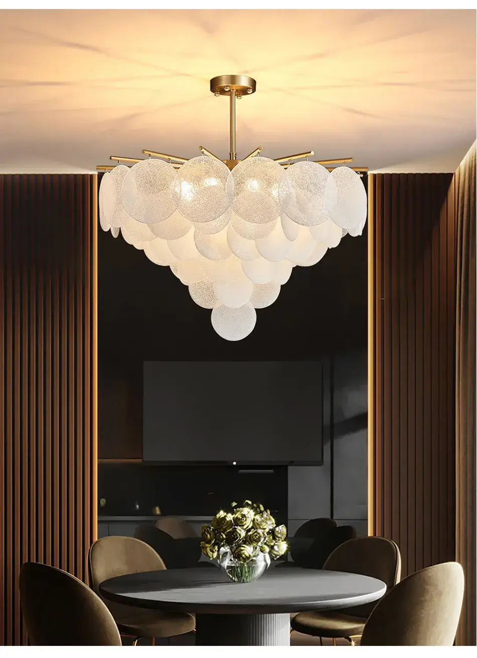 Luxuriöser Kronleuchter aus weißem Glas für Wohn-, Esszimmer- und Schlafzimmer
