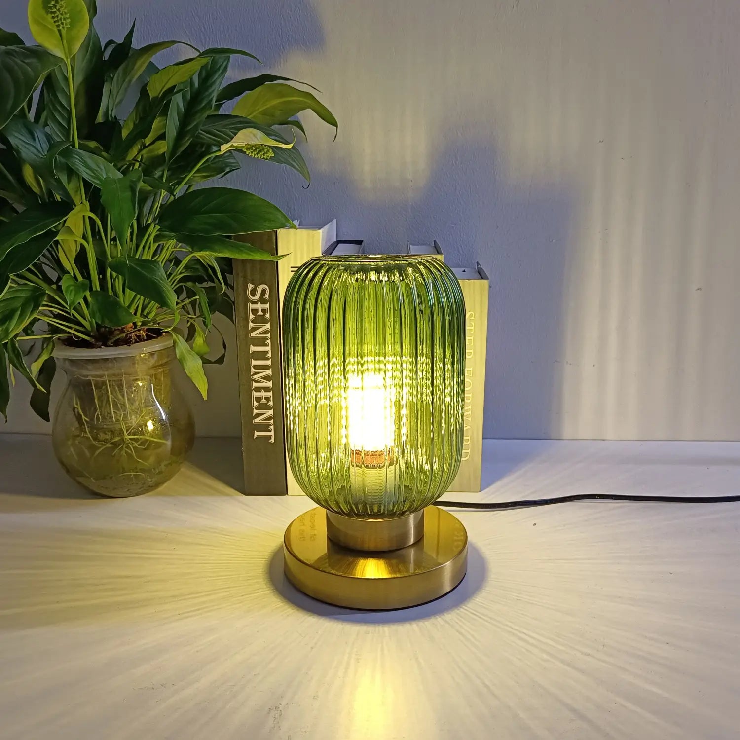 Nordische Art-Deco-Tischlampe aus Glas für Arbeitszimmer, Schlafzimmer, Wohnzimmer